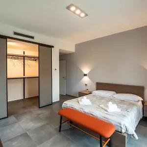 350 M Da Ospedale Maggiore L Parcheggio Prive L Parme
